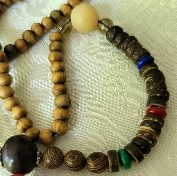 Vintage Wooden and Beaded Necklace 16" - Picture 6 of 8
